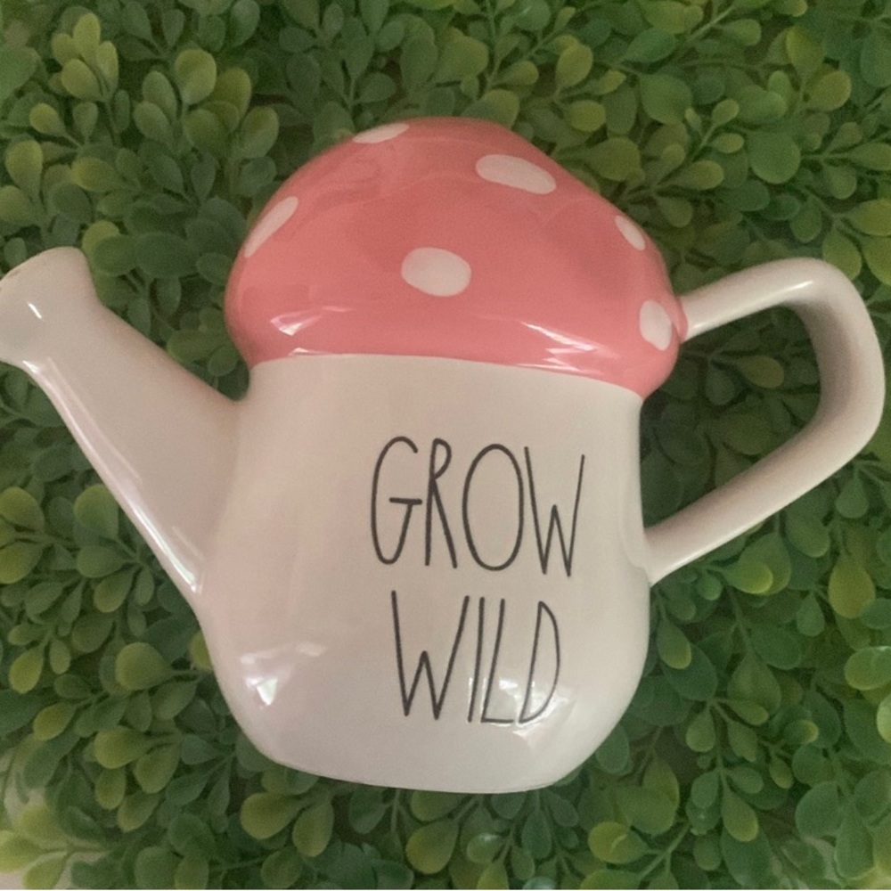 Rae Dunn Ceramic Pottery Mushroom